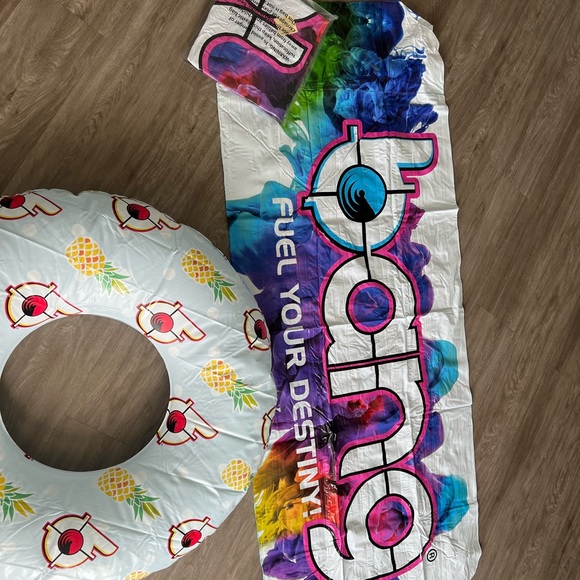 Bang Energy never used Large pool/beach float - Picture 6 of 6